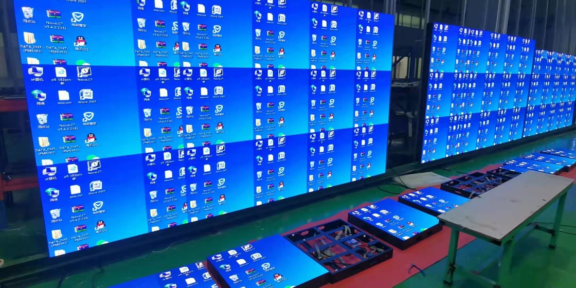 แผนจอติดผนัง LED สีหลากหลายภายใน P3.91 P5.95 การติดตั้ง