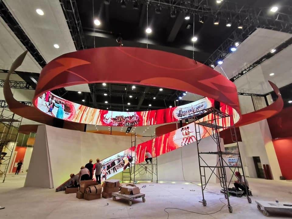 OEM Indoor Stage Event LED Display P2 P2.5 P3 สําหรับห้องประชุม